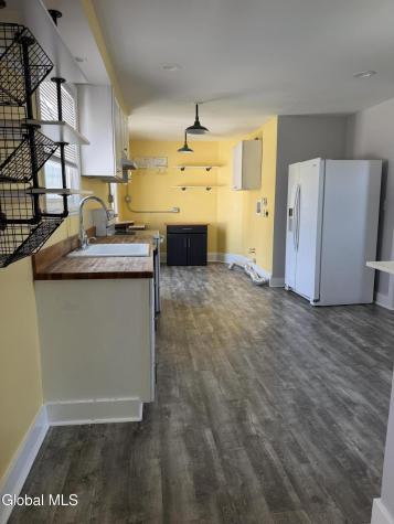 11 Hemstreet Avenue Mechanicville NY 12154
