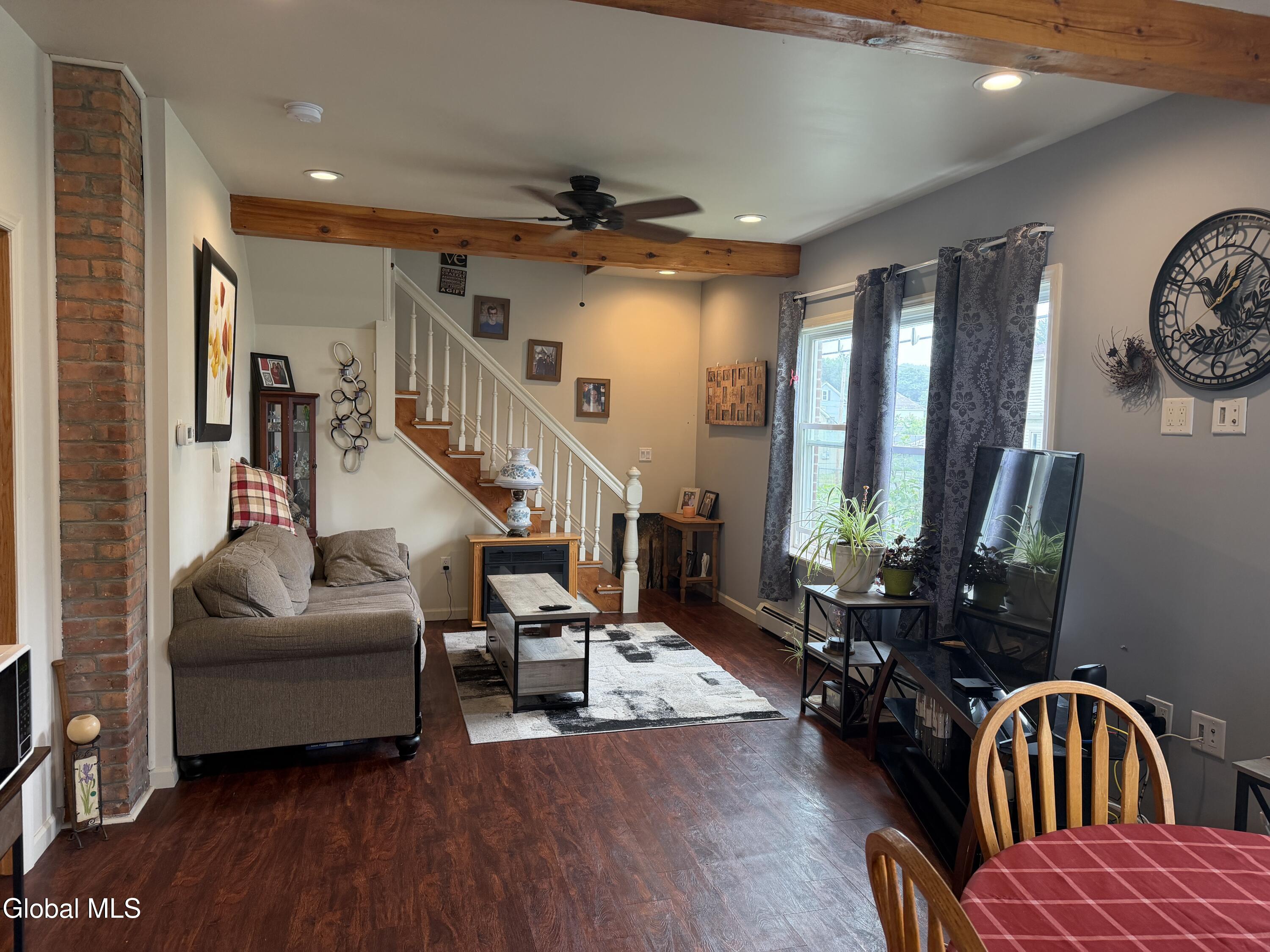 11 Hemstreet Avenue Mechanicville NY 12154