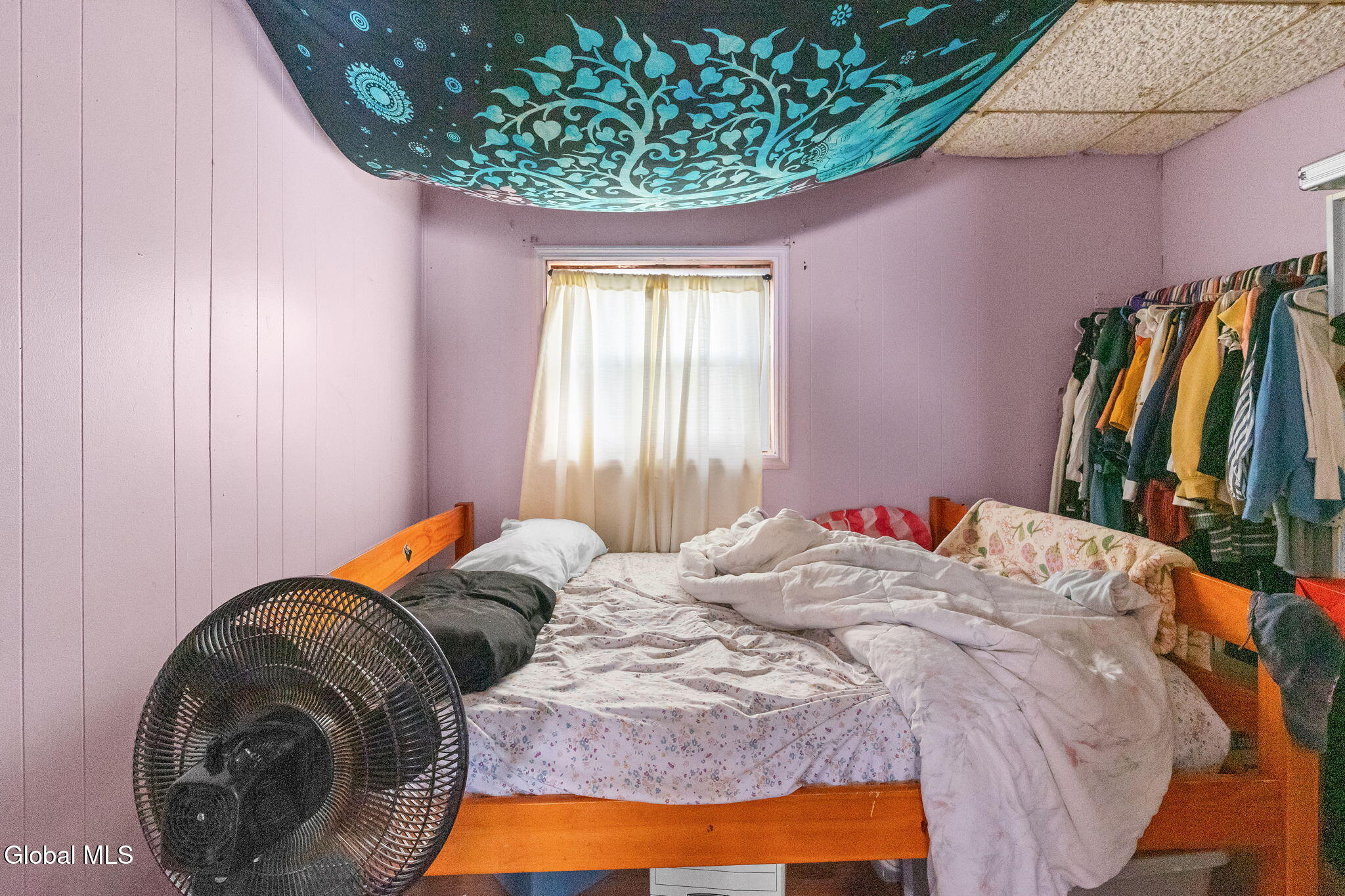 8 Mccleary Avenue Amsterdam NY 12010