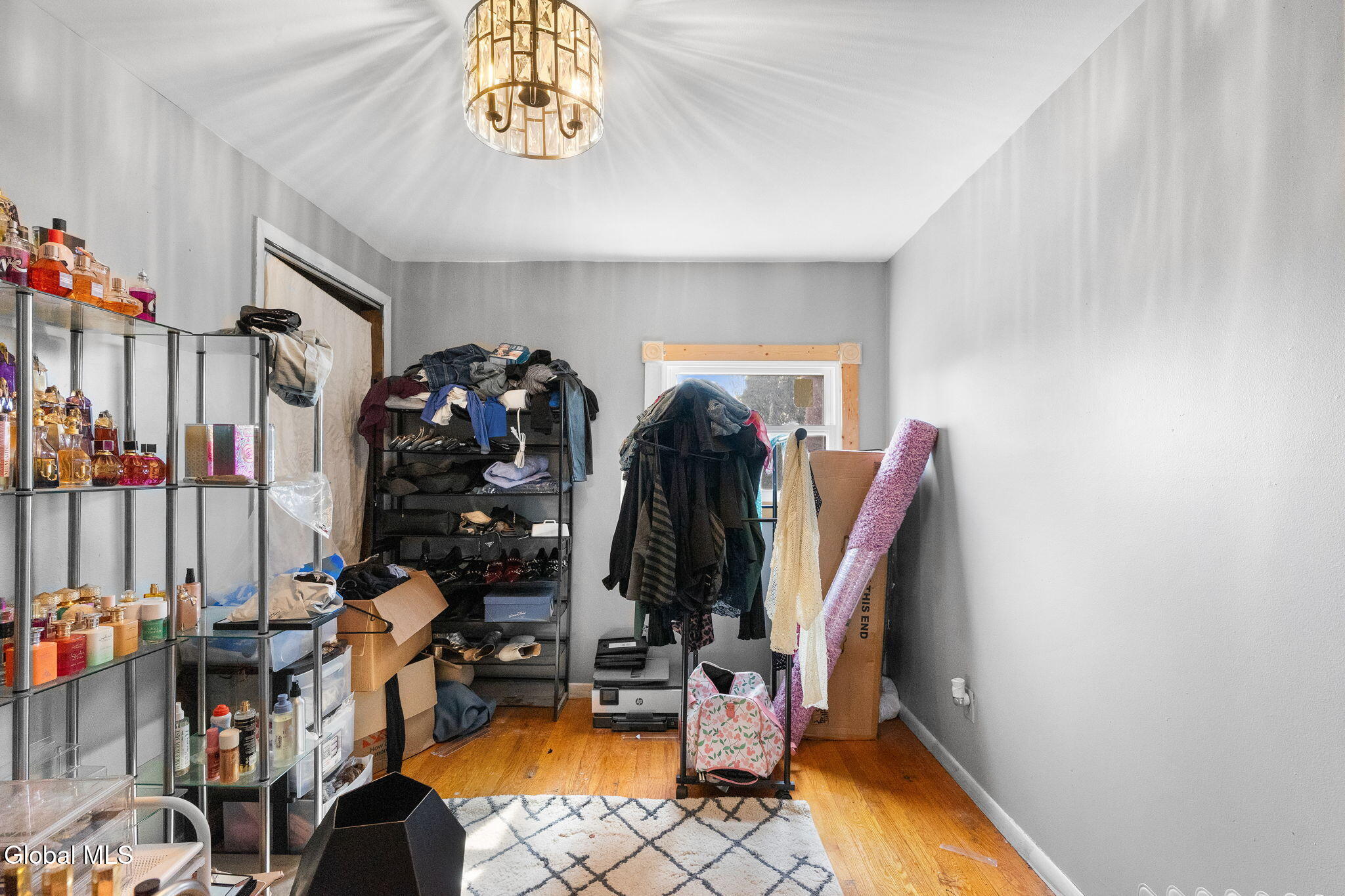 8 Mccleary Avenue Amsterdam NY 12010