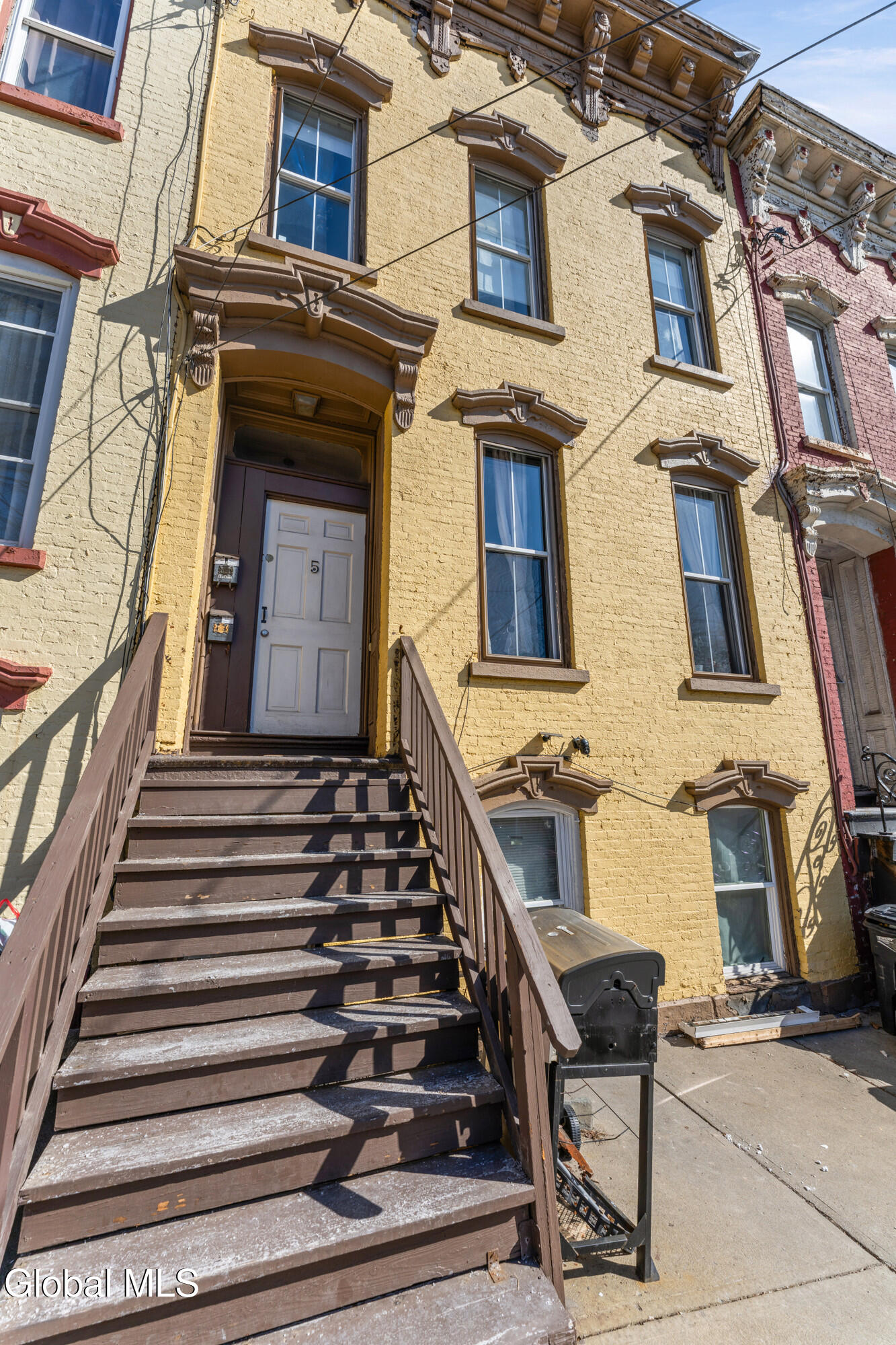 5 Myrtle Avenue Albany NY 12202