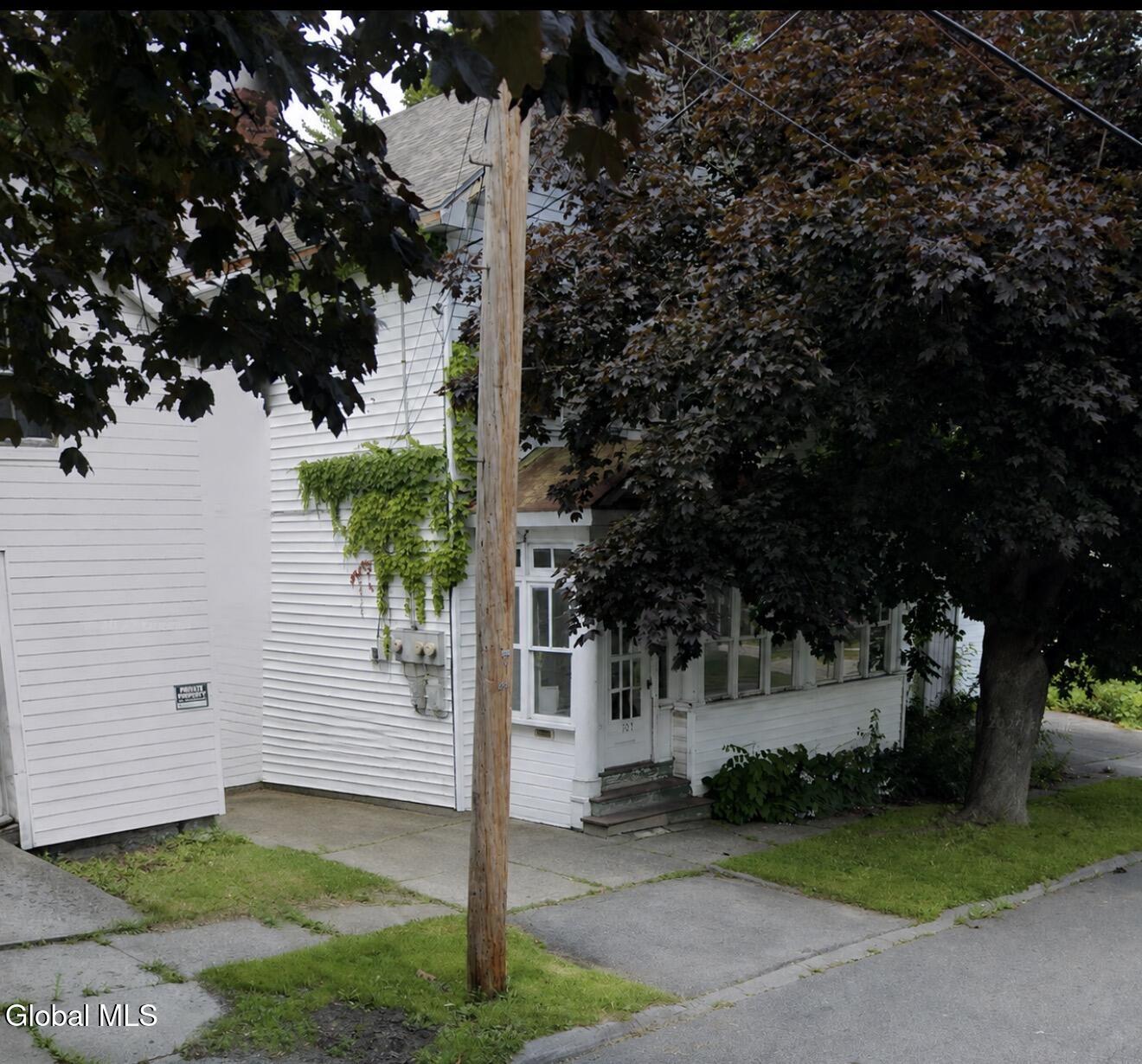 103 Glebe Street Johnstown NY 12095