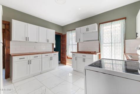 1065 Willett Street Schenectady NY 12303