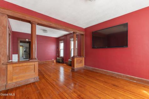 1065 Willett Street Schenectady NY 12303