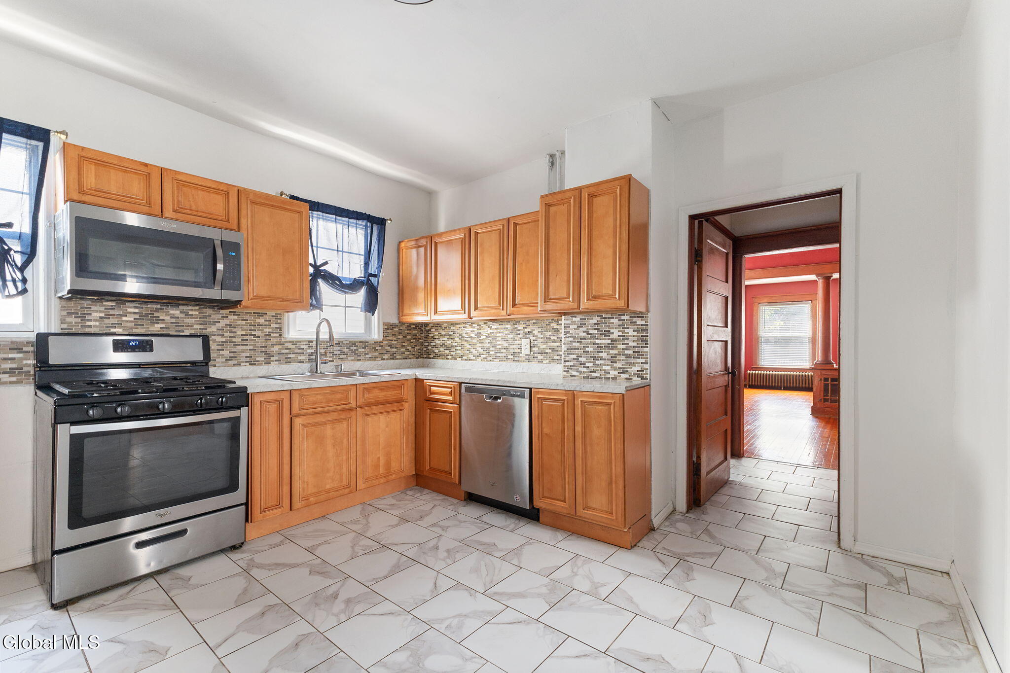 1065 Willett Street Schenectady NY 12303