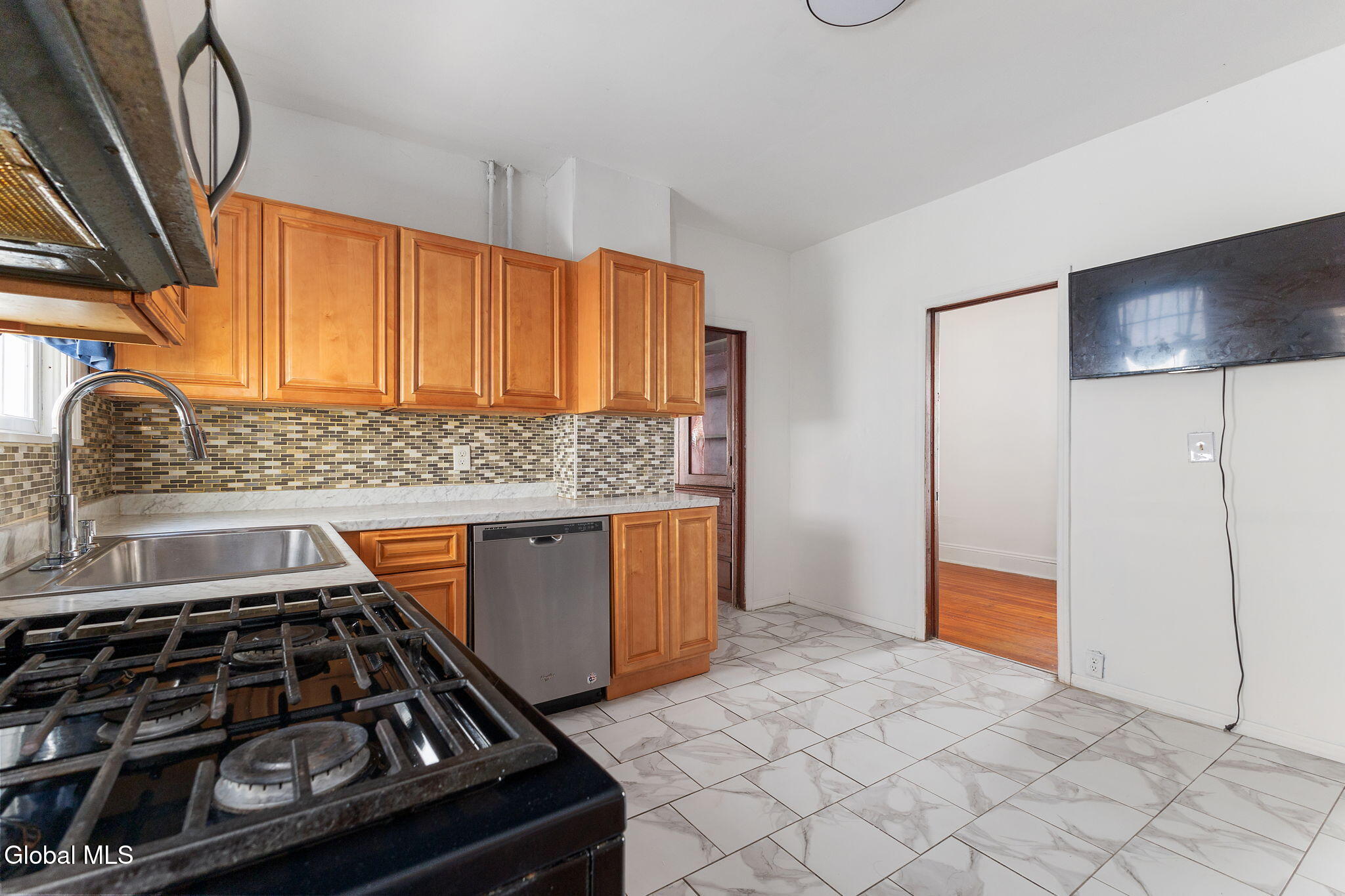 1065 Willett Street Schenectady NY 12303