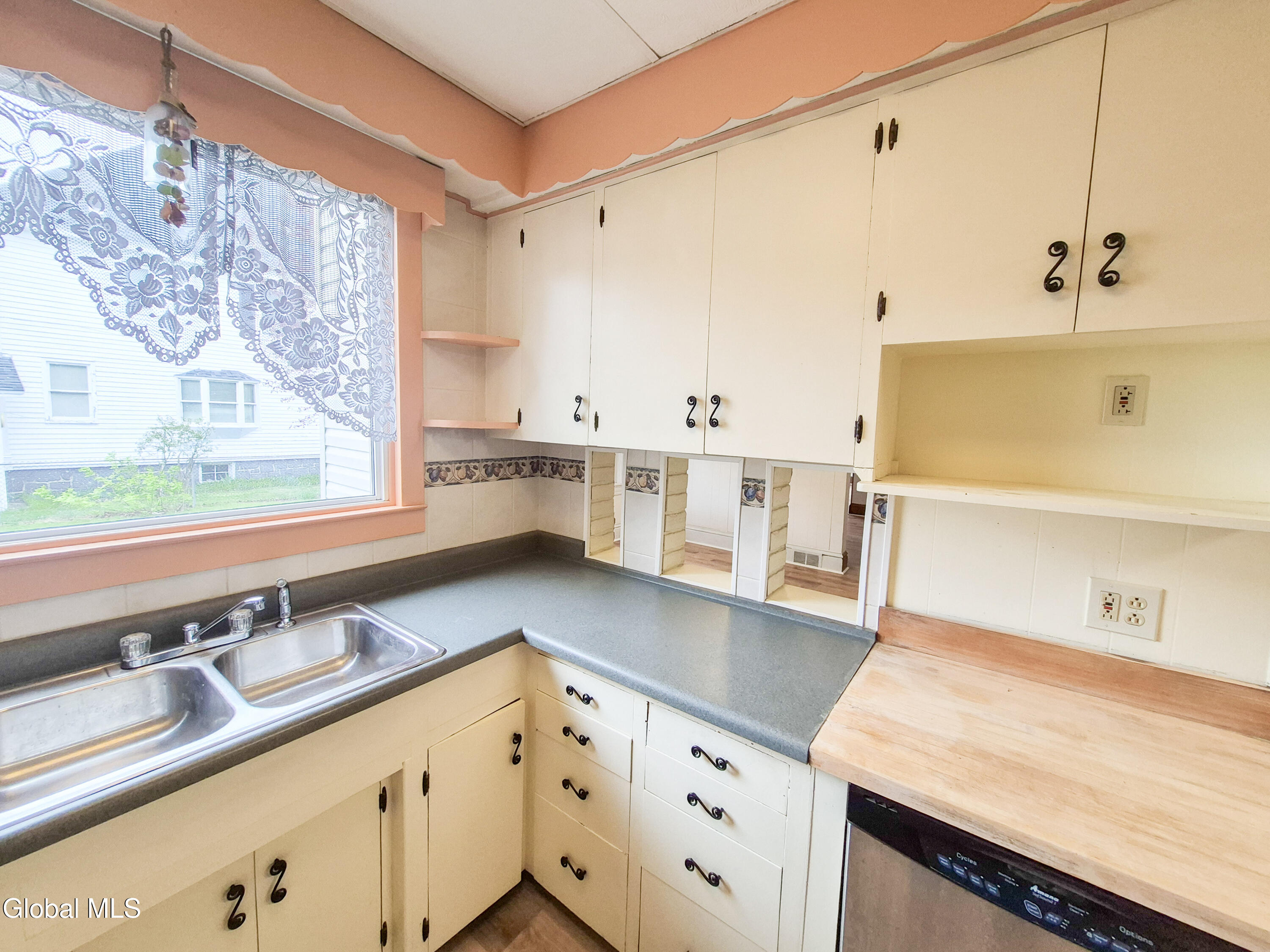 130 Spring Street Gloversville NY 12078