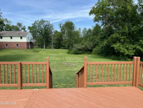166 Blue Barns Road Clifton Park NY 12148