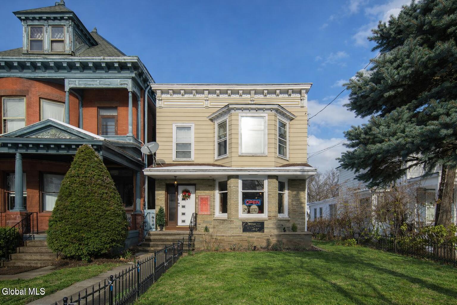 703 Union Street Schenectady NY 12305