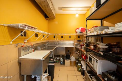703 Union Street Schenectady NY 12305
