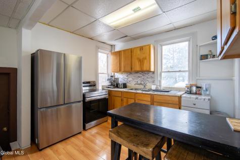 703 Union Street Schenectady NY 12305