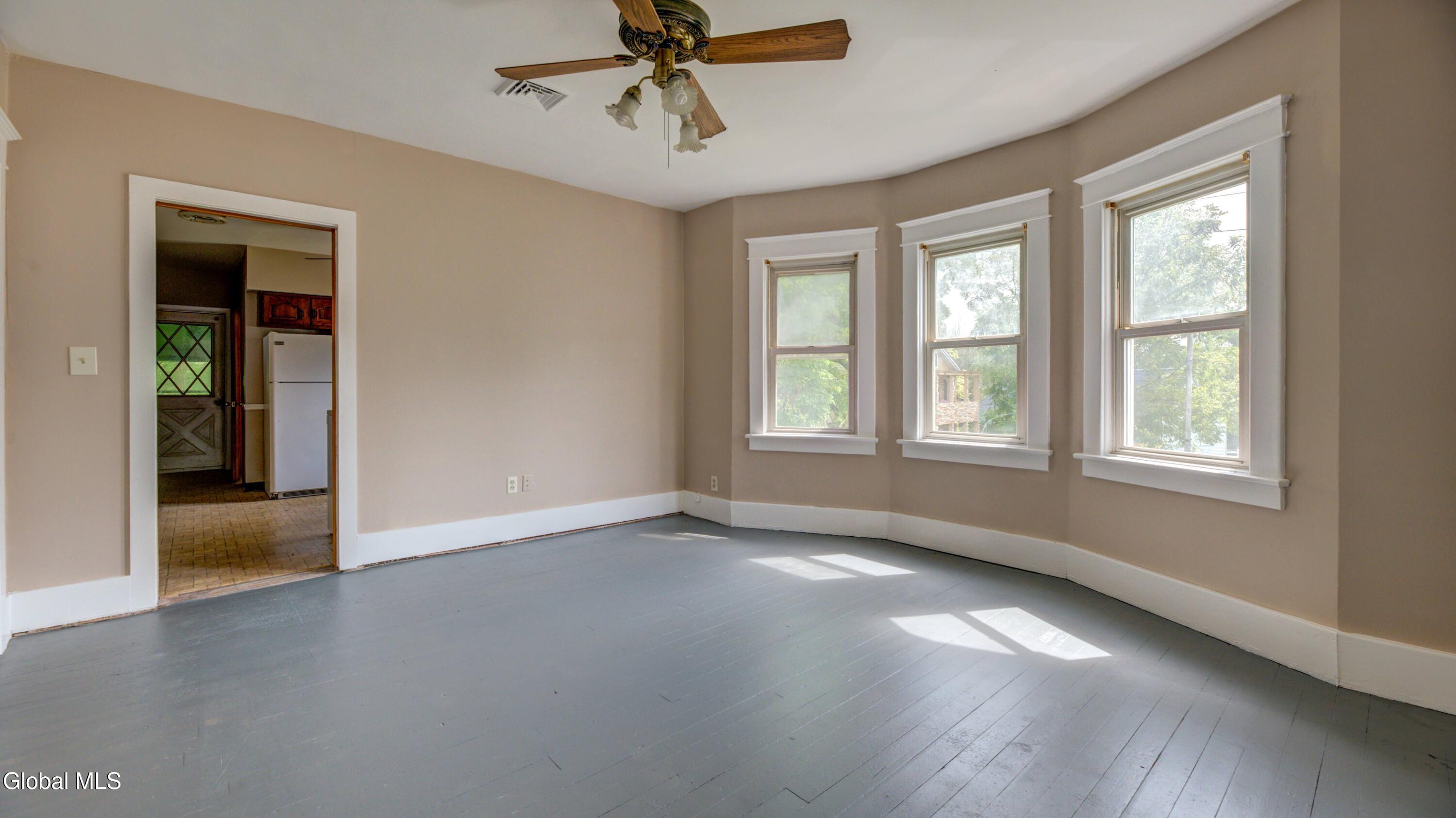 176 Florida Avenue Amsterdam NY 12010