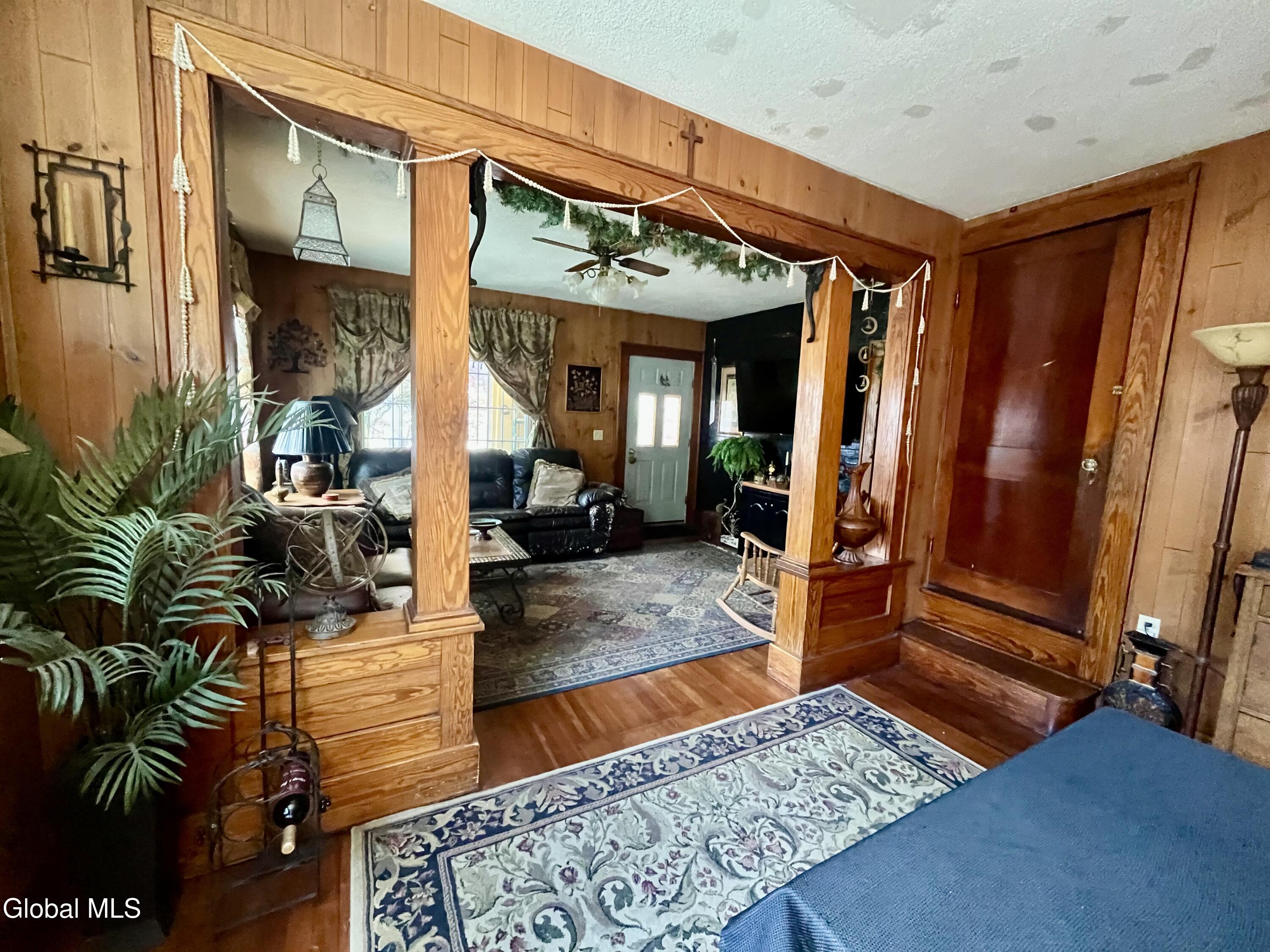 1828 Helderberg Avenue Schenectady NY 12306