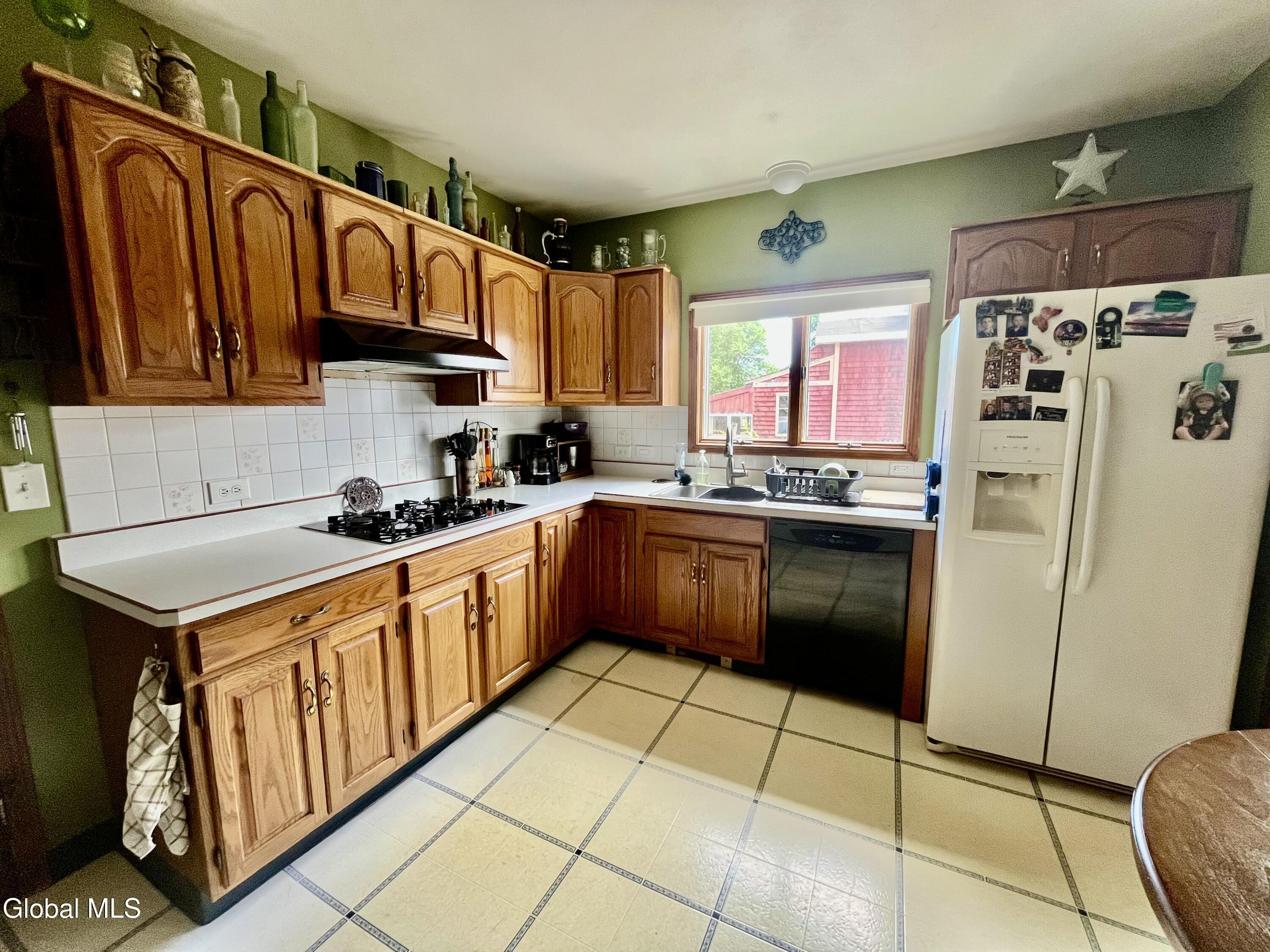 1828 Helderberg Avenue Schenectady NY 12306