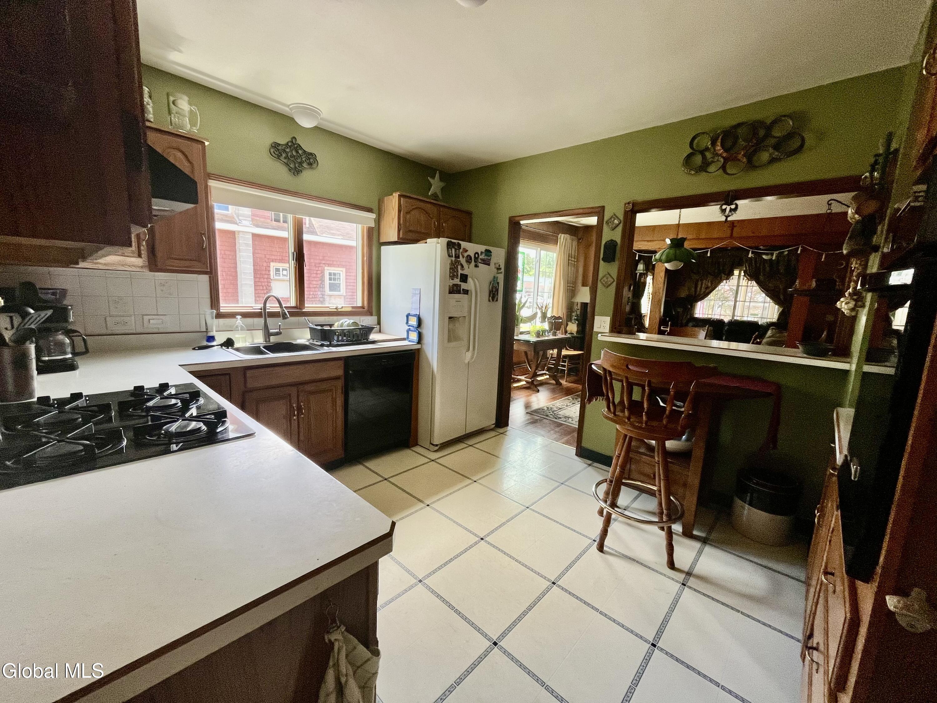 1828 Helderberg Avenue Schenectady NY 12306