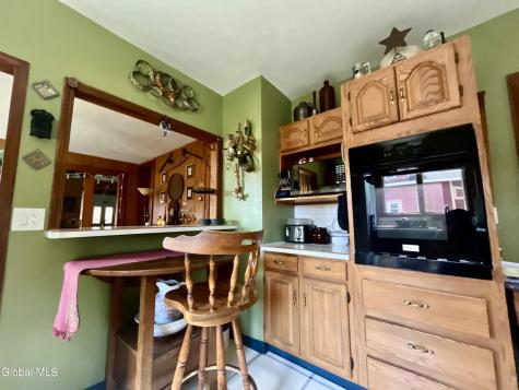 1828 Helderberg Avenue Schenectady NY 12306