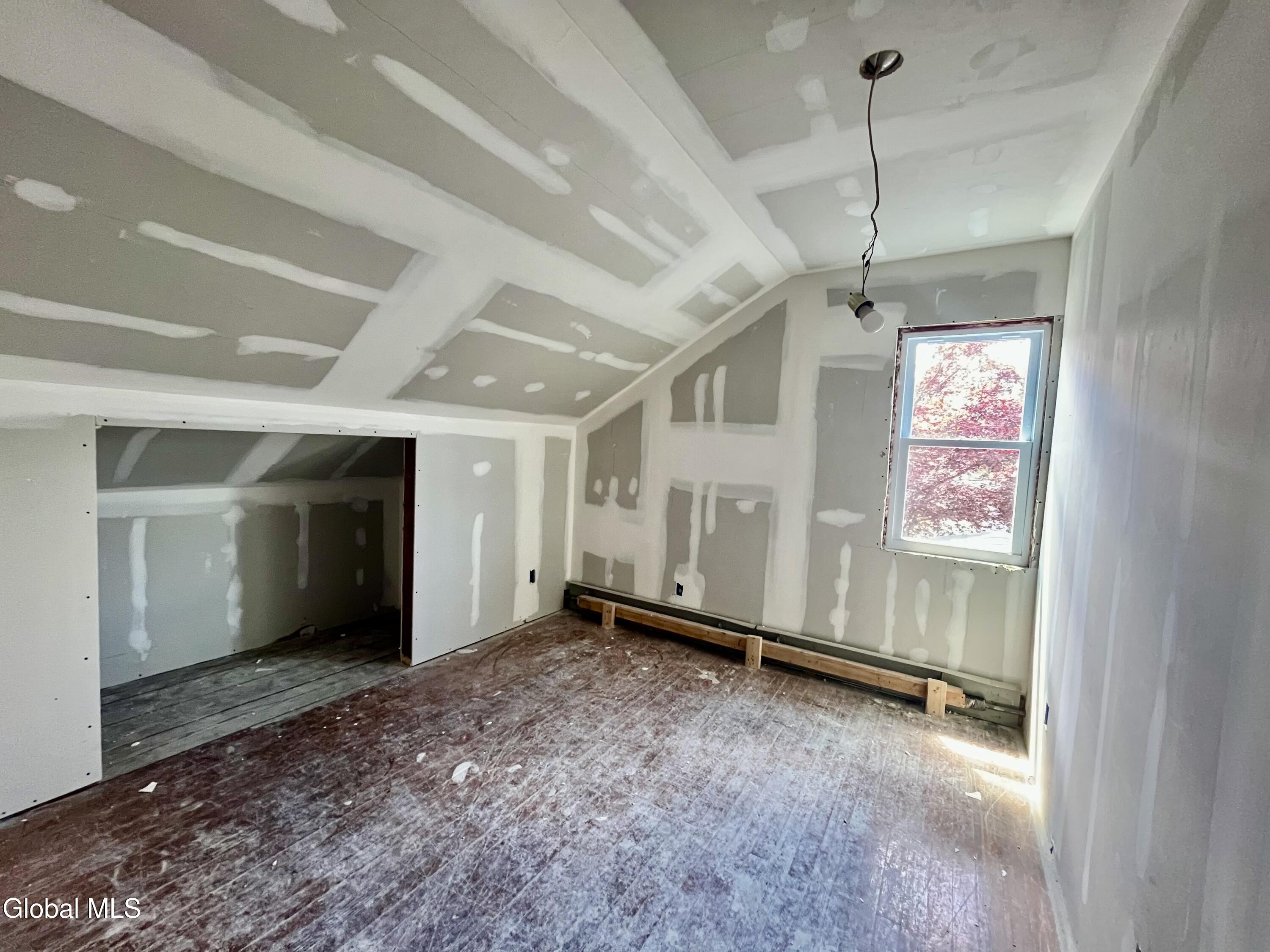 1828 Helderberg Avenue Schenectady NY 12306