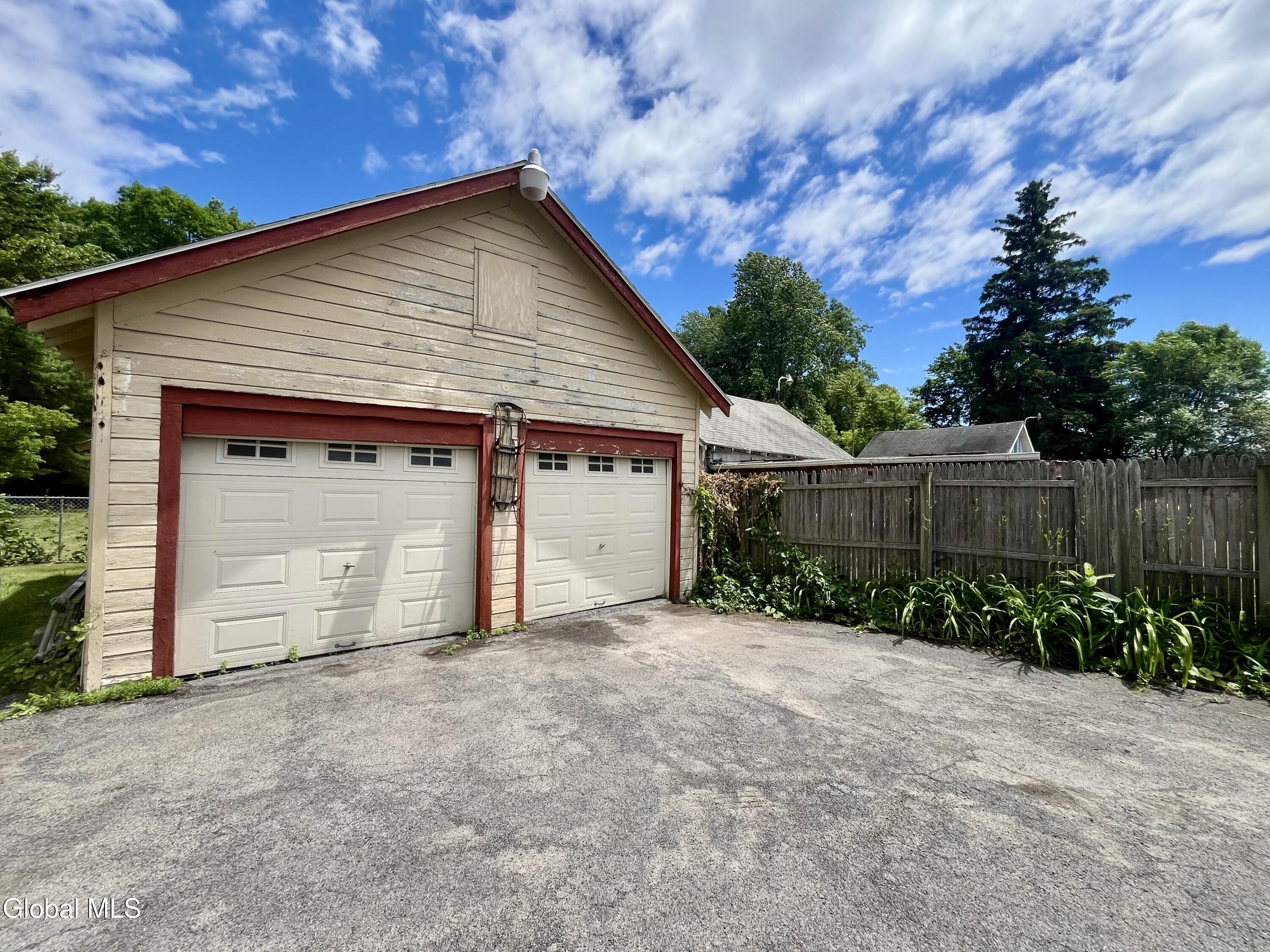 1828 Helderberg Avenue Schenectady NY 12306