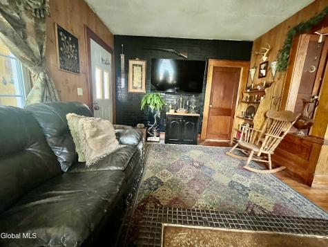 1828 Helderberg Avenue Schenectady NY 12306