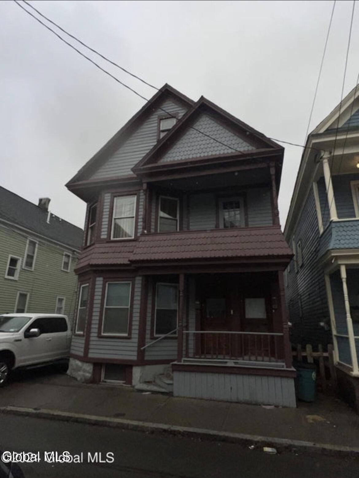 13 Ingersoll Avenue Schenectady NY 12305