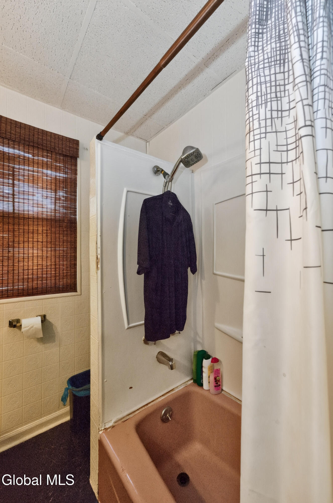 15 S Lansing Road Colonie NY 12204