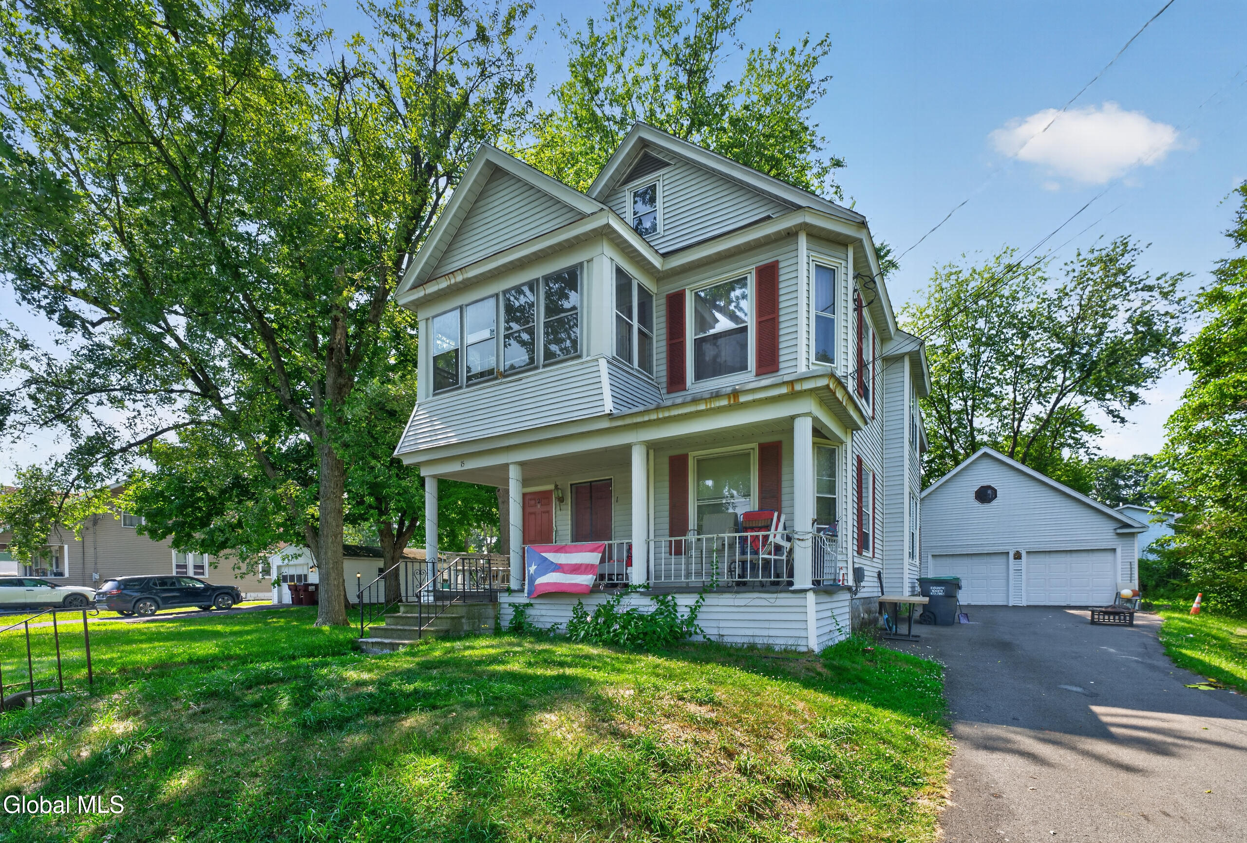 15 S Lansing Road Colonie NY 12204