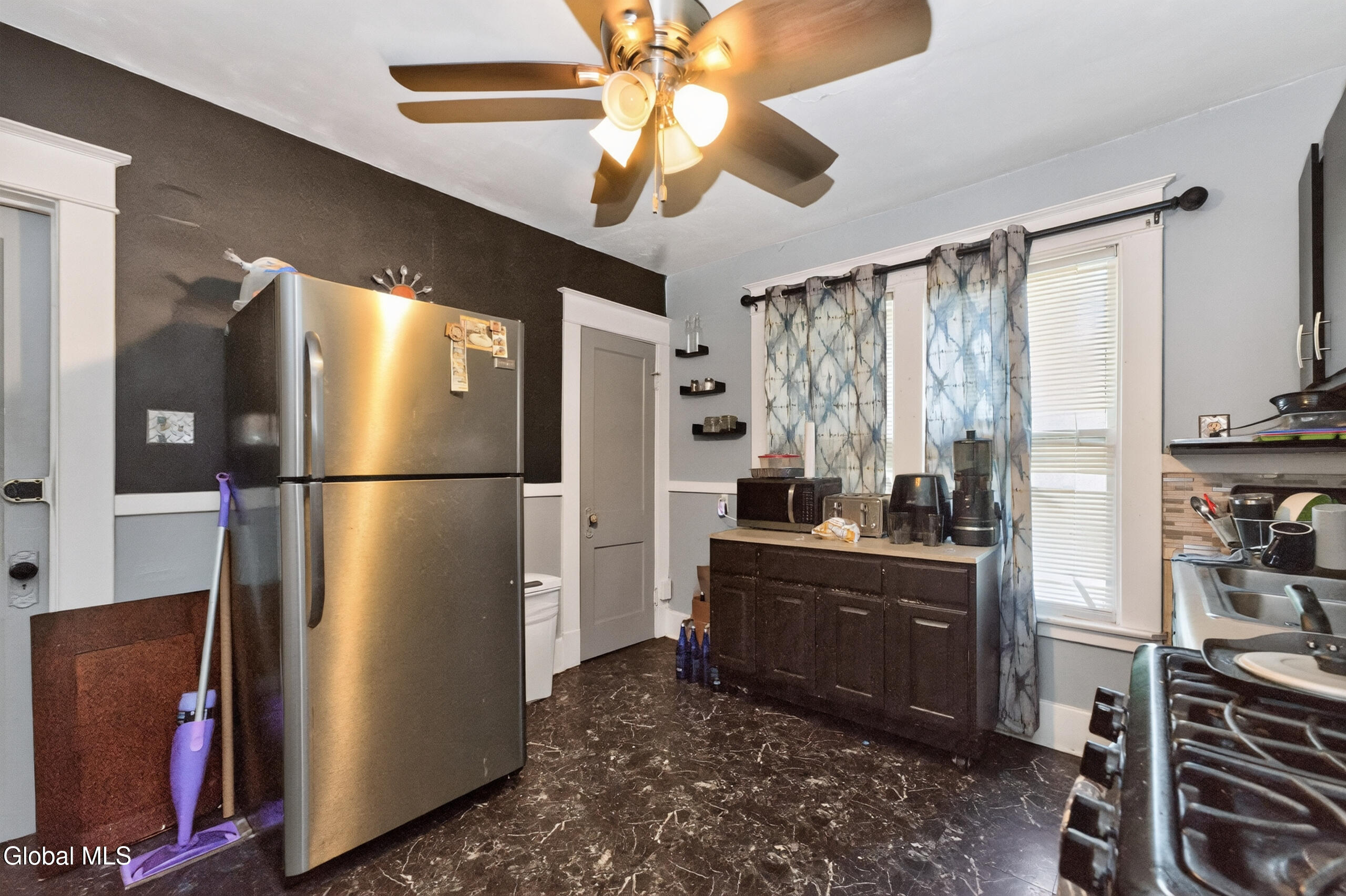 15 S Lansing Road Colonie NY 12204