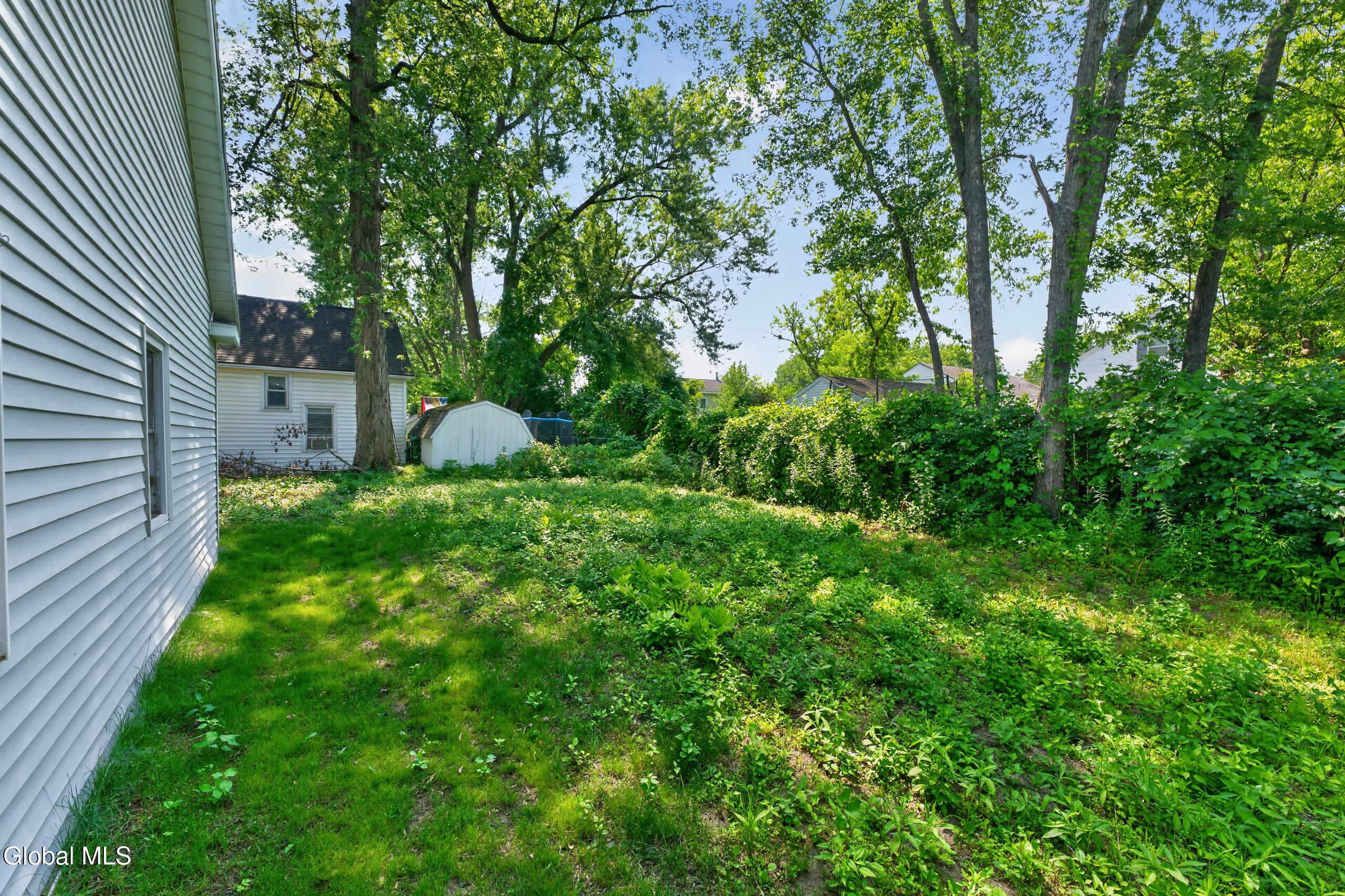 15 S Lansing Road Colonie NY 12204