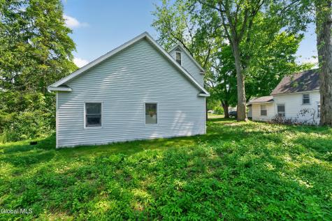 15 S Lansing Road Colonie NY 12204