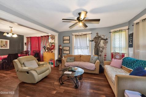 15 S Lansing Road Colonie NY 12204