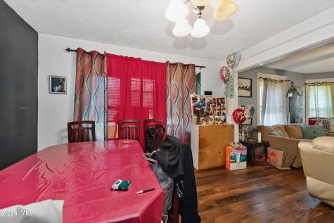 15 S Lansing Road Colonie NY 12204