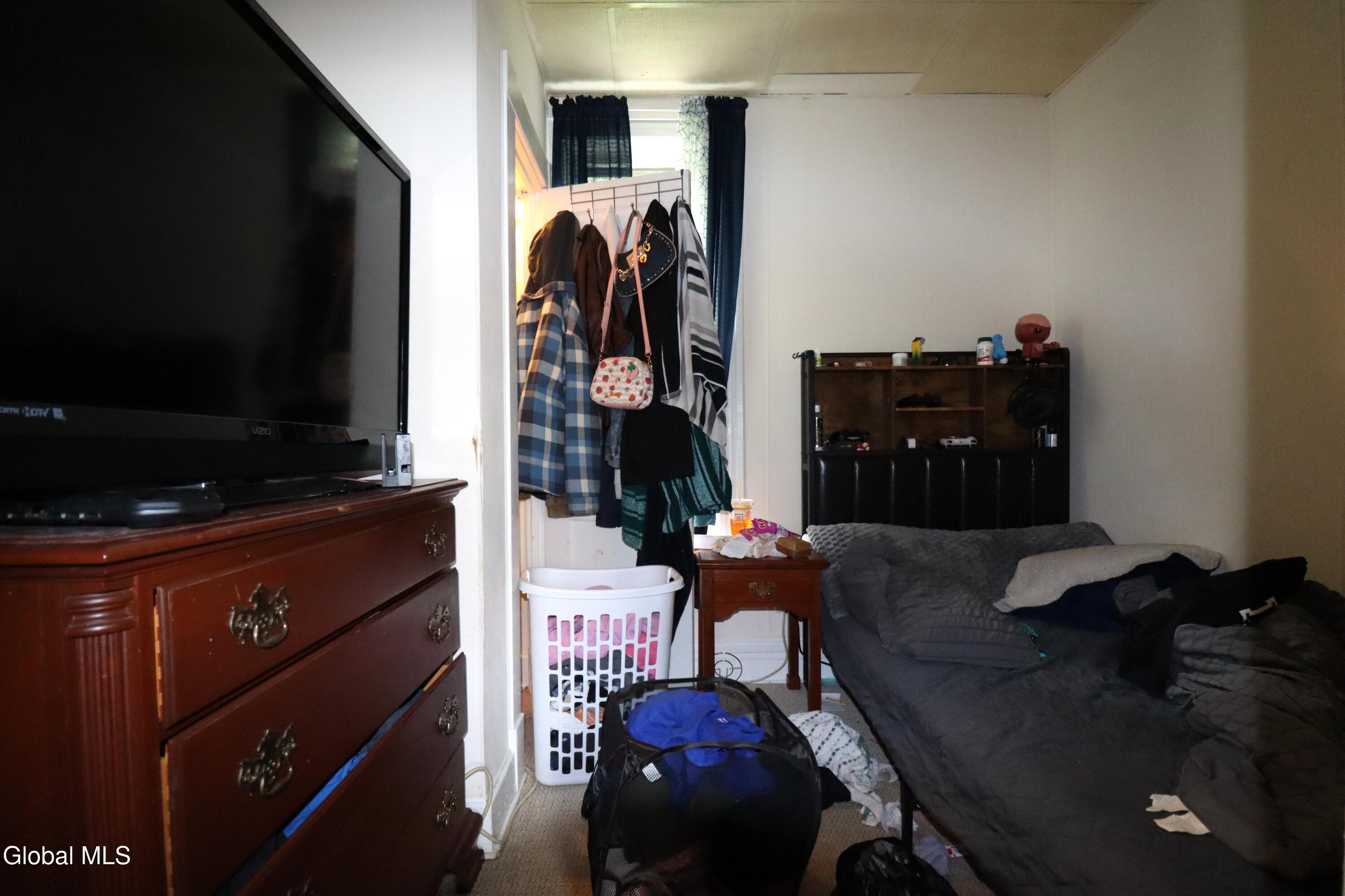 124 Degraff Street Schenectady NY 12308