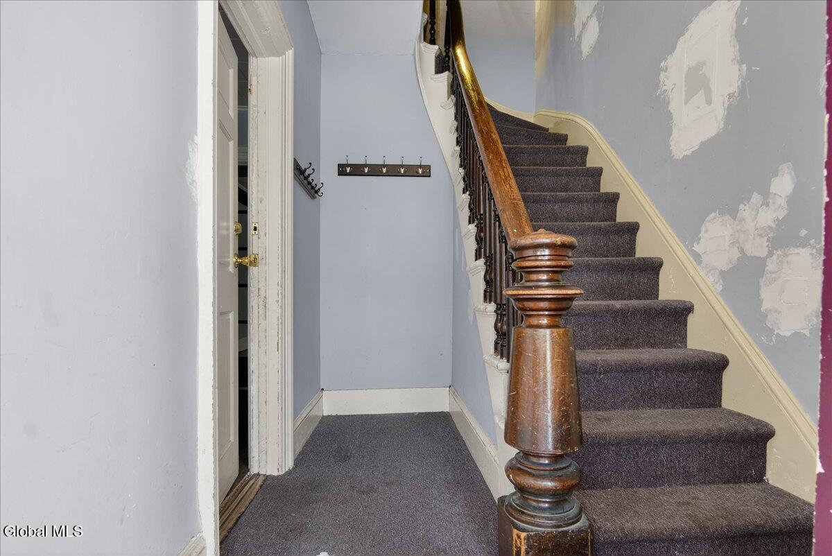 35 Grant Street Cohoes NY 12047