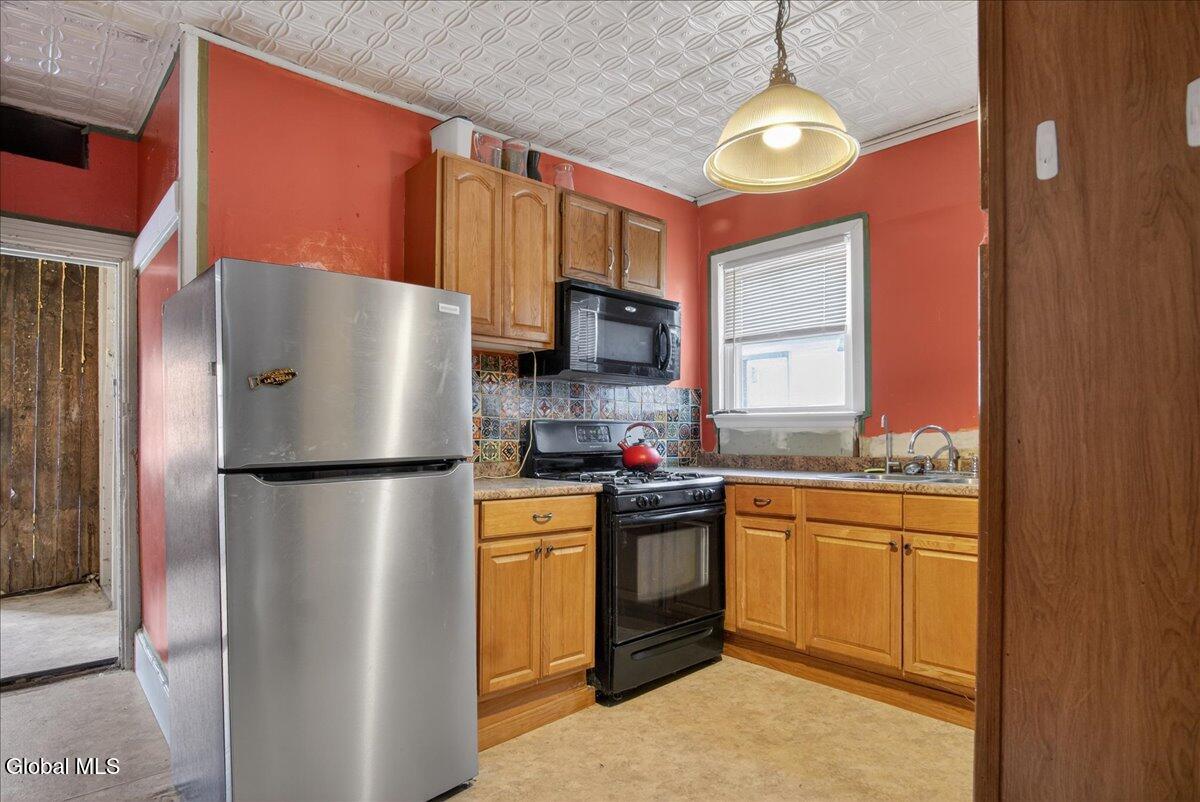 35 Grant Street Cohoes NY 12047