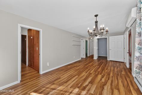 12 Glenwood Road Troy NY 12180