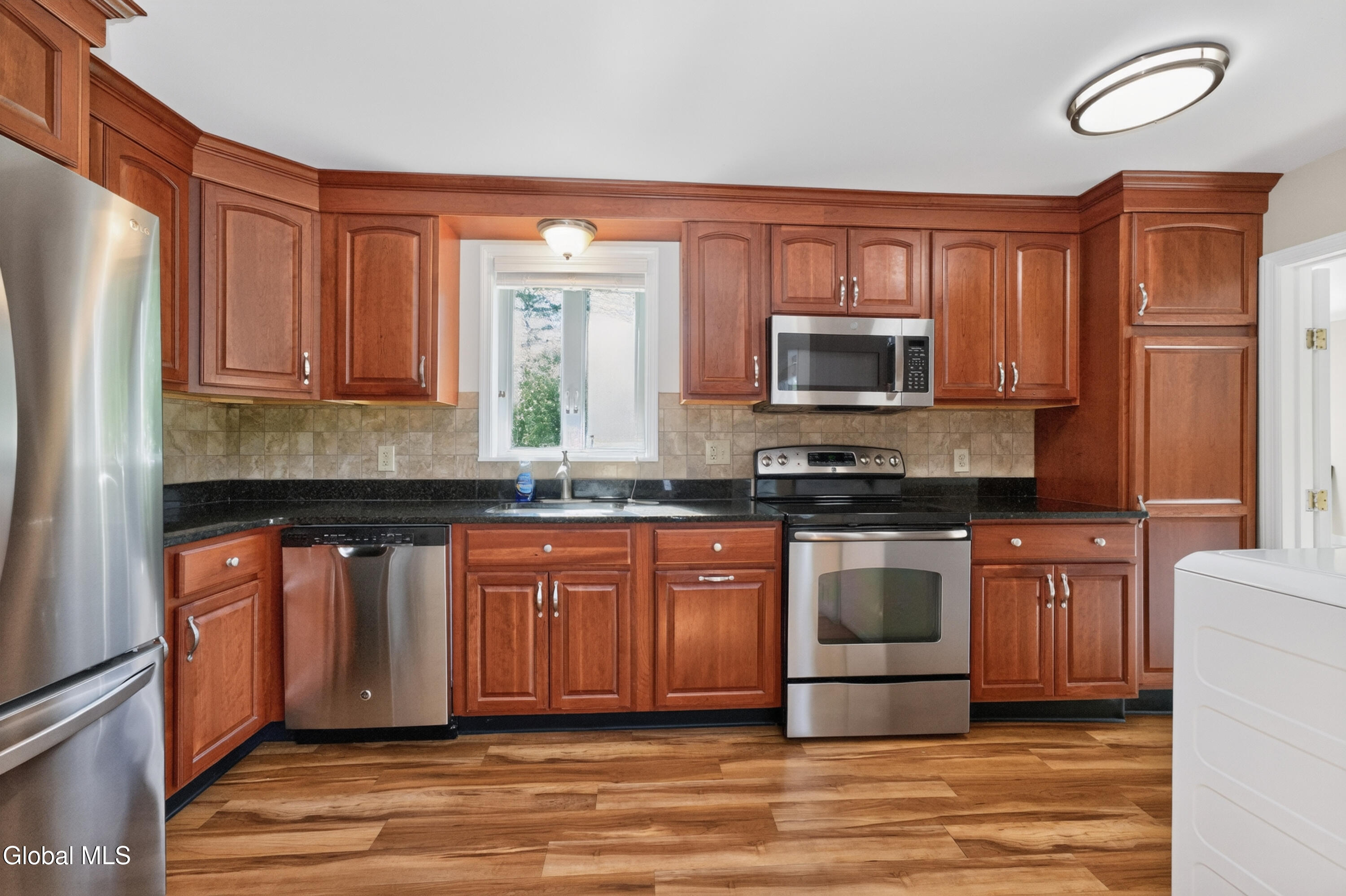 12 Glenwood Road Troy NY 12180