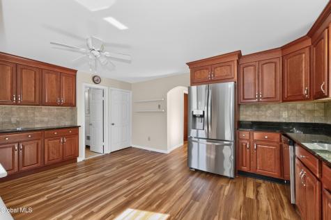 12 Glenwood Road Troy NY 12180