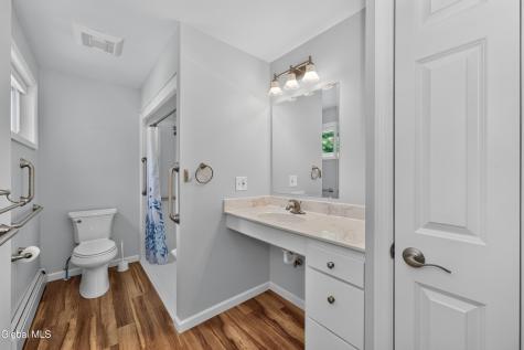 12 Glenwood Road Troy NY 12180