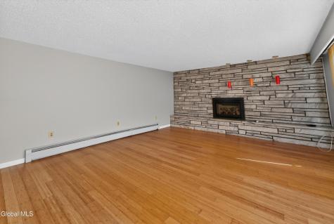 12 Glenwood Road Troy NY 12180
