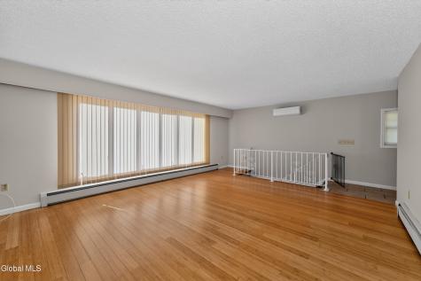 12 Glenwood Road Troy NY 12180
