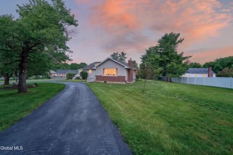 12 Glenwood Road Troy NY 12180