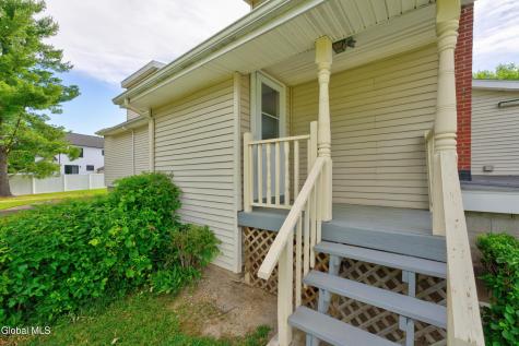 12 Glenwood Road Troy NY 12180