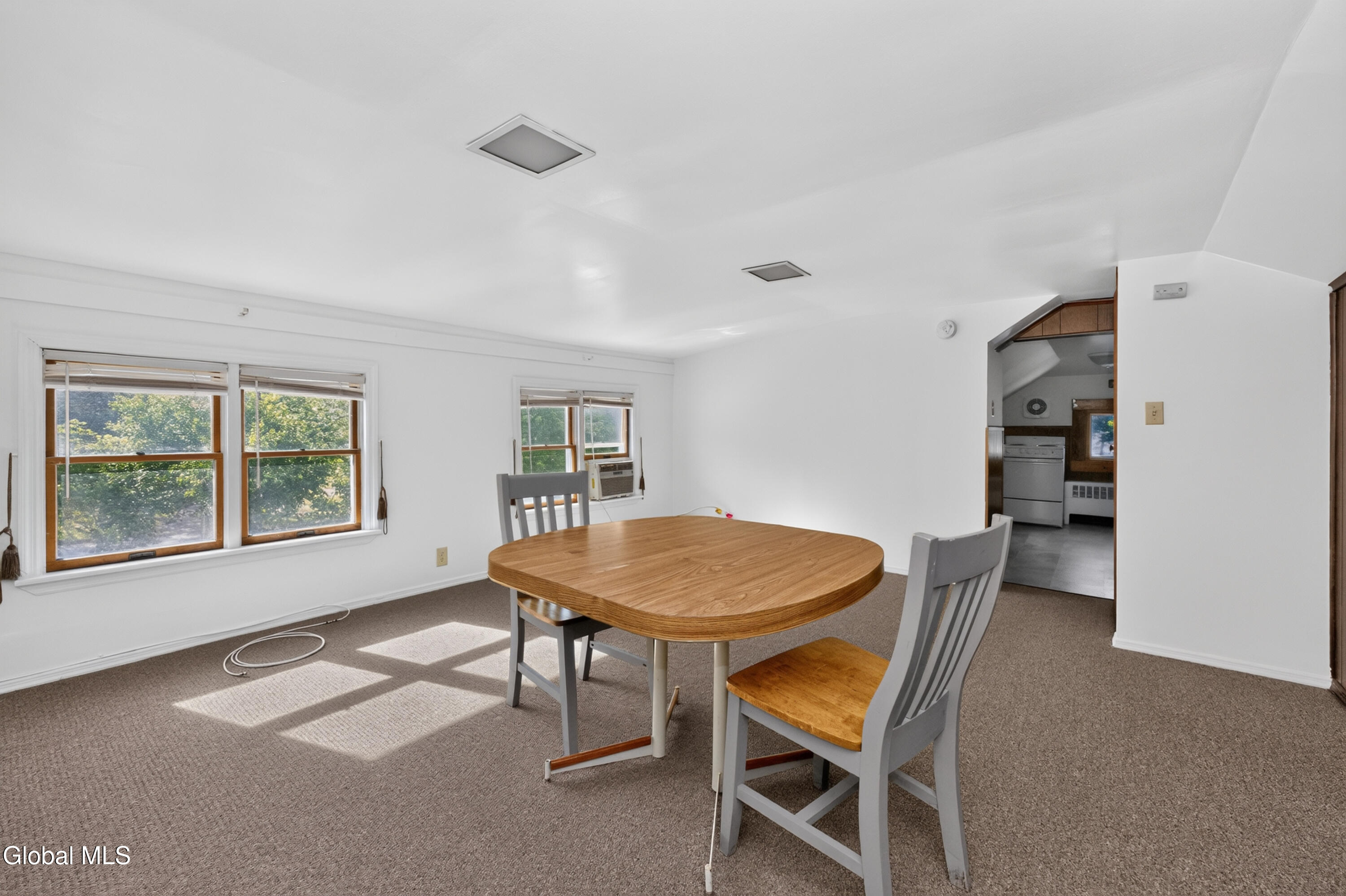 12 Glenwood Road Troy NY 12180