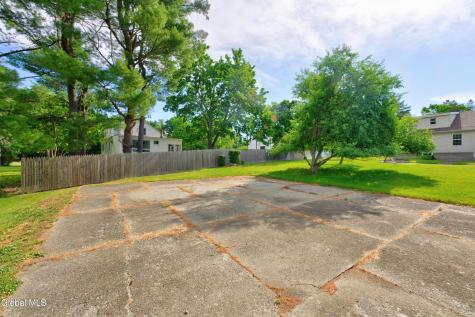 12 Glenwood Road Troy NY 12180