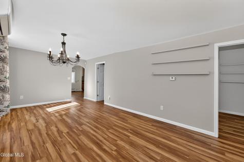12 Glenwood Road Troy NY 12180