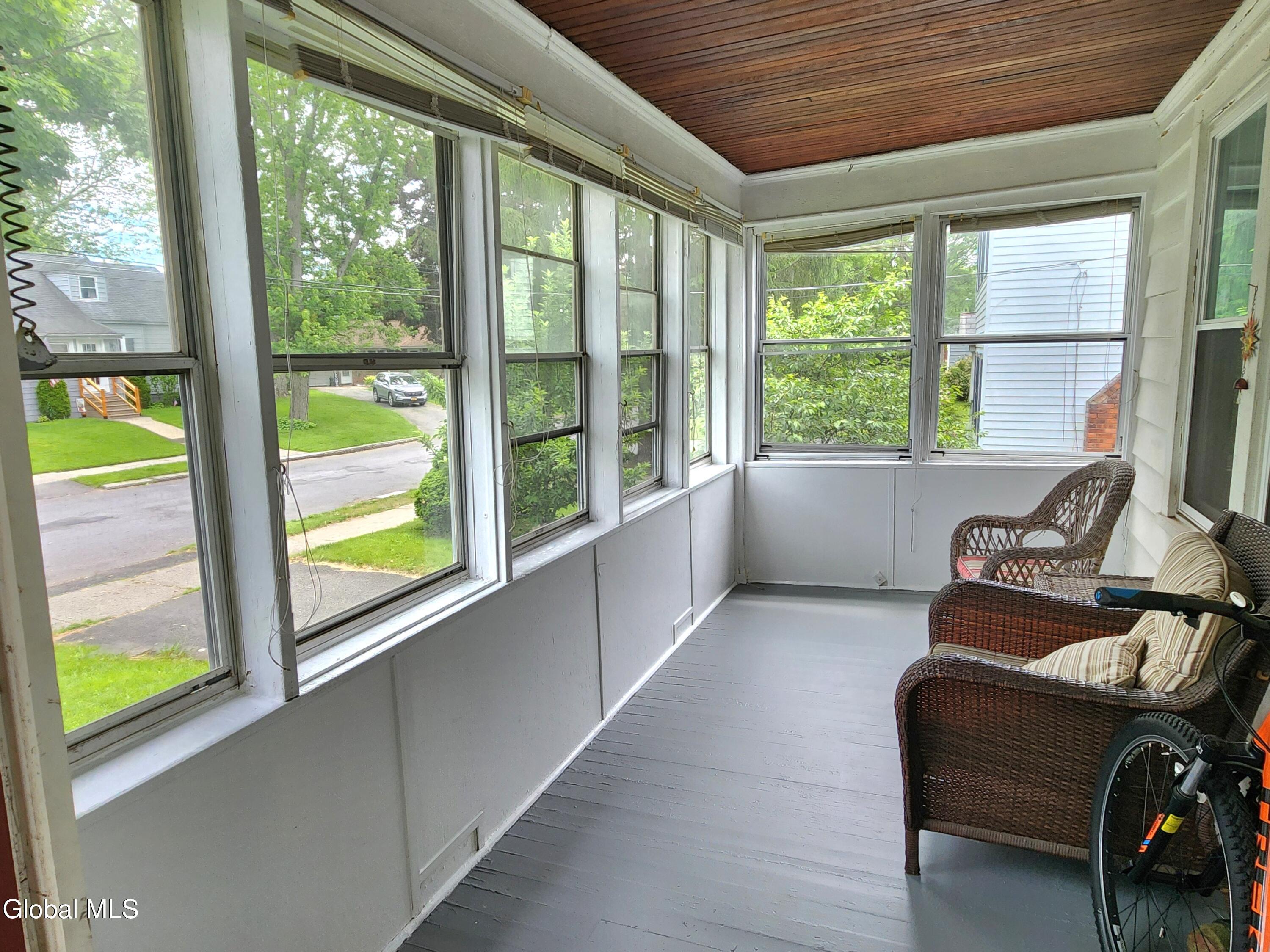 67 Harris Avenue Albany NY 12208
