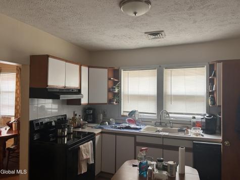 2328 Turner Avenue Schenectady NY 12306