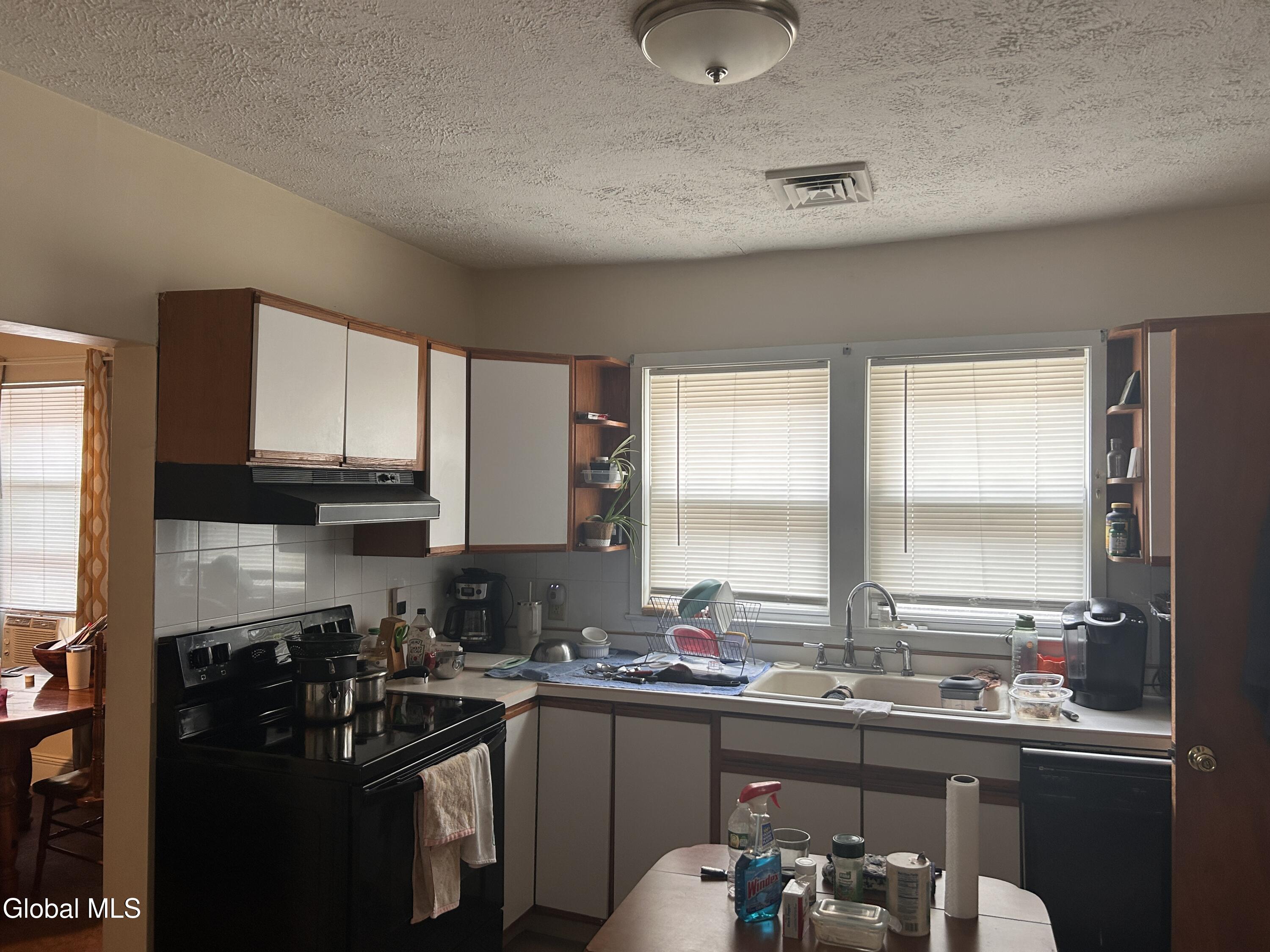 2328 Turner Avenue Schenectady NY 12306