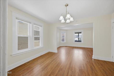 21 Hawk Street Schenectady NY 12307