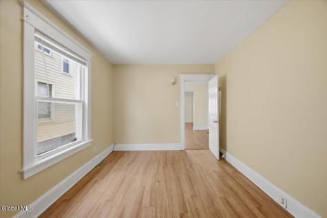 21 Hawk Street Schenectady NY 12307